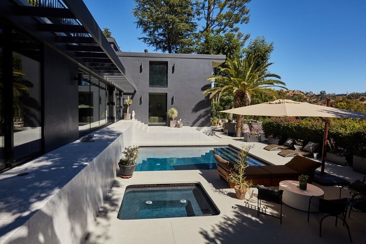 Concrete contractor Downey creating polished, stained, and decorative concrete features